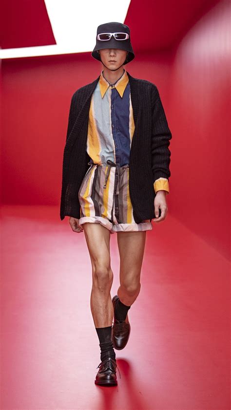 prada spring summer 2022 show